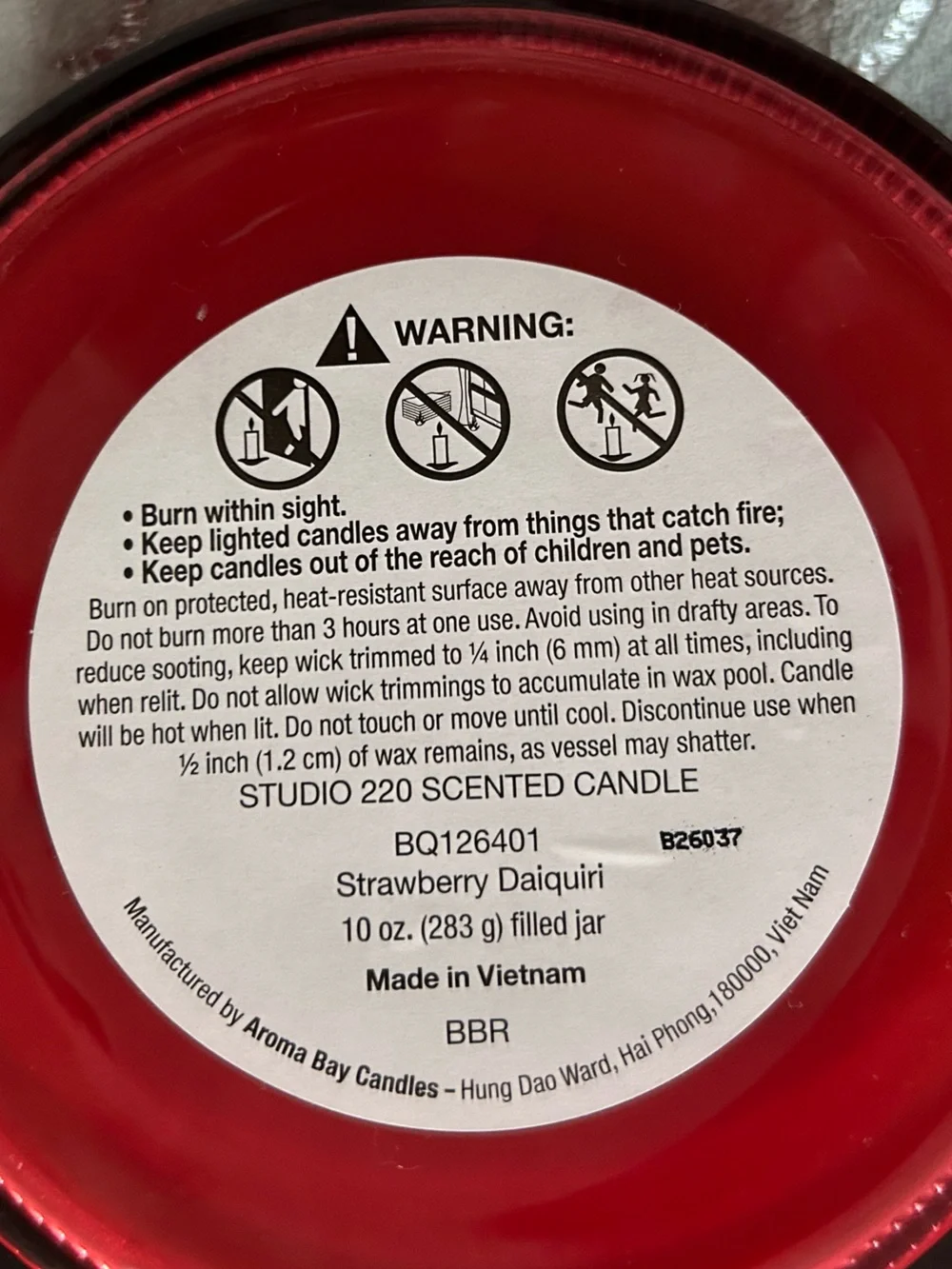 NEW Red Cherry Accent Strawberry Daiquiri Scented Candle-Long Wick Red Jewel Jar